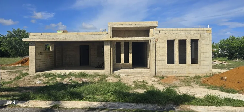 New Construction · Foto 4 de 5 · Isabela